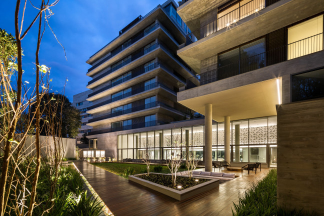 Imagem Apartamento com 3 Quartos à Venda, 315 m² em Cabral - Curitiba Imagem Apartamento com 3 Quartos à Venda, 315 m² em Cabral - Curitiba