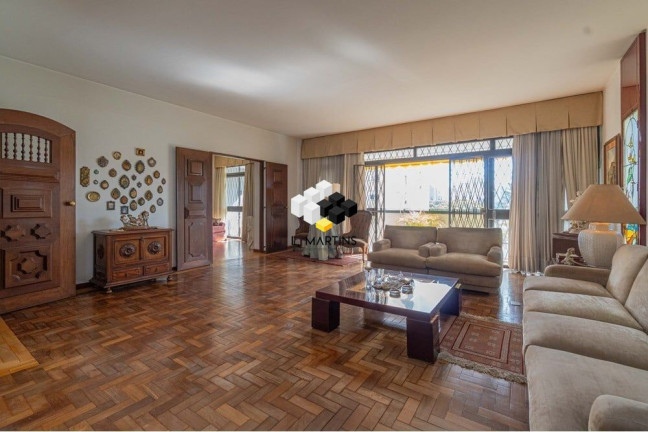 Imagem Apartamento com 4 Quartos à Venda, 277 m² em Auxiliadora - Porto Alegre Imagem Apartamento com 4 Quartos à Venda, 277 m² em Auxiliadora - Porto Alegre