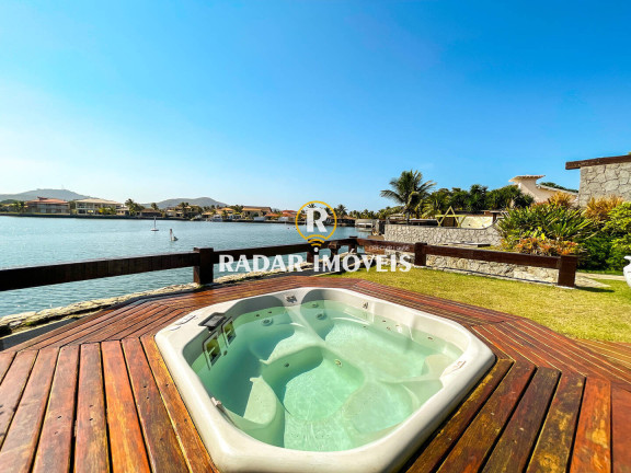 Casa com 9 Quartos à Venda, 670 m² em São Bento - Cabo Frio
