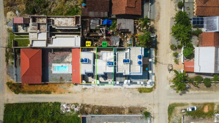 Sobrado com 2 Quartos à Venda, 84 m² em Barra Do Sai - Itapoá