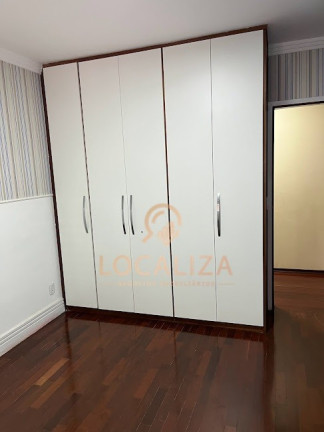 Imagem Casa com 3 Quartos à Venda, 400 m² em Bosque Dos Eucaliptos - São José Dos Campos Imagem Casa com 3 Quartos à Venda, 400 m² em Bosque Dos Eucaliptos - São José Dos Campos