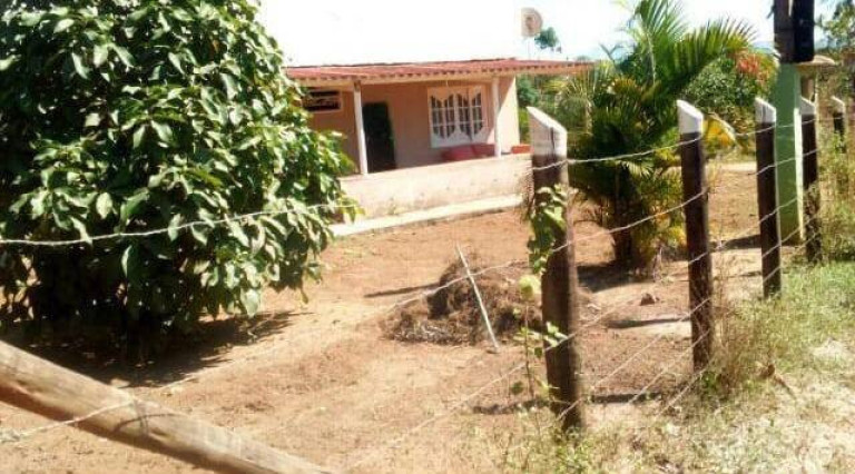 Imagem Chácara com 20 Quartos à Venda, 90 m² em Aterrado Do Imburo - Macaé