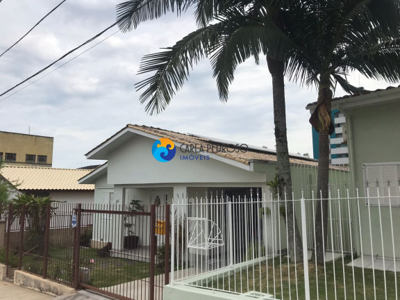 Imagem Casa com 3 Quartos à Venda, 172 m² em Centro - Criciúma