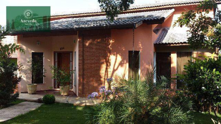 Sobrado com 4 Quartos à Venda, 420 m² em Caputera - Arujá