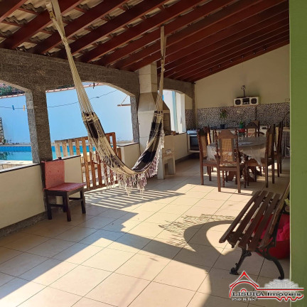 Imagem Casa com 3 Quartos à Venda, 360 m² em Jardim Santa Maria - Jacareí Imagem Casa com 3 Quartos à Venda, 360 m² em Jardim Santa Maria - Jacareí