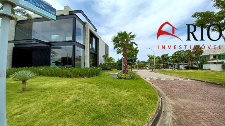 Imagem Casa com 5 Quartos à Venda, 1.230 m² em Barra Da Tijuca - Rio De Janeiro Imagem Casa com 5 Quartos à Venda, 1.230 m² em Barra Da Tijuca - Rio De Janeiro