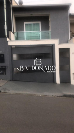 Casa com 3 Quartos à Venda, 155 m² em Centro - Extrema