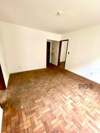 Imagem Imóvel com 1 Quarto à Venda,  em Teresópolis - Porto Alegre
