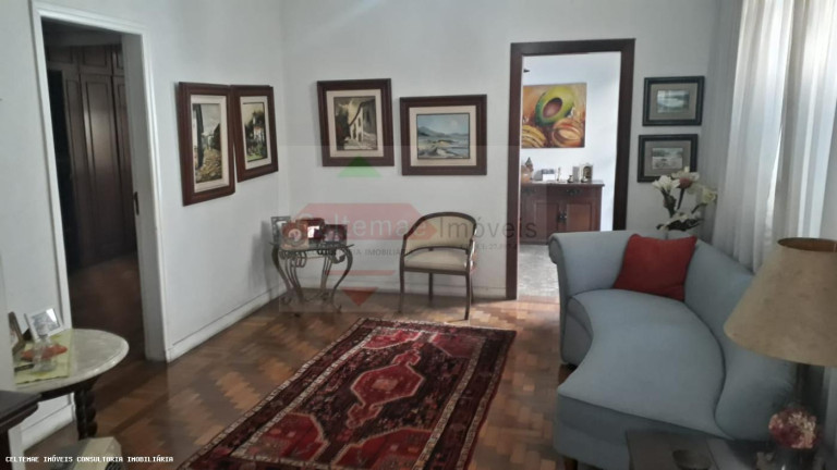 Imagem Casa com 4 Quartos à Venda, 176 m² em Centro - Taubaté Imagem Casa com 4 Quartos à Venda, 176 m² em Centro - Taubaté