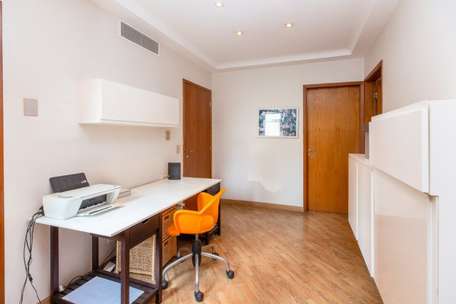 Imagem Imóvel com 3 Quartos à Venda, 219 m² em Moema - São Paulo