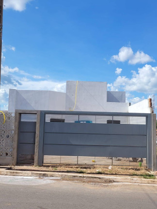 Casa com 3 Quartos à Venda, 130 m² em Morada Do Ouro - Cuiabá