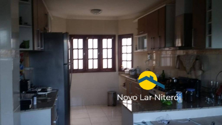 Imagem Casa com 4 Quartos à Venda, 234 m² em Maria Paula - São Gonçalo Imagem Casa com 4 Quartos à Venda, 234 m² em Maria Paula - São Gonçalo