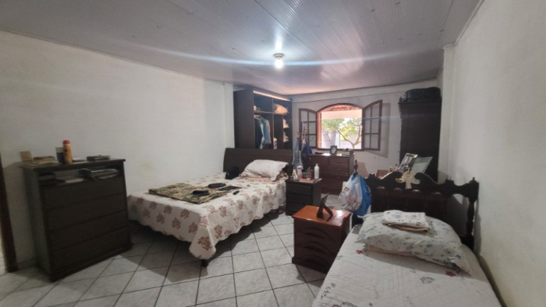 Imagem Casa com 2 Quartos para Alugar ou Temporada, 60 m² em Praia De Carapebus - Serra