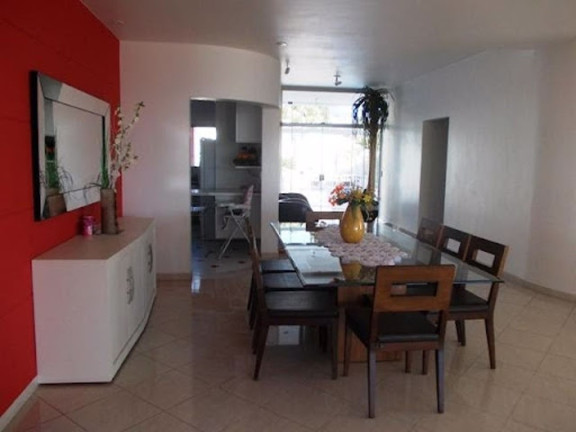 Imagem Casa com 4 Quartos à Venda, 650 m² em Jardim Itaperi - Atibaia
