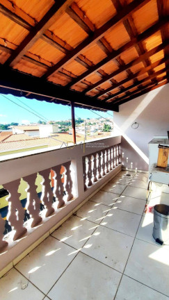 Imagem Casa com 3 Quartos à Venda, 242 m² em Centro - Botucatu