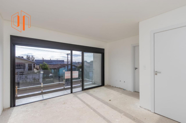 Imagem Sobrado com 3 Quartos à Venda, 145 m² em Uberaba - Curitiba