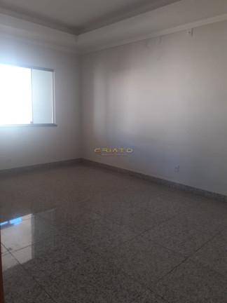 Sobrado com 4 Quartos à Venda, 455 m² em Setor Central - Anápolis
