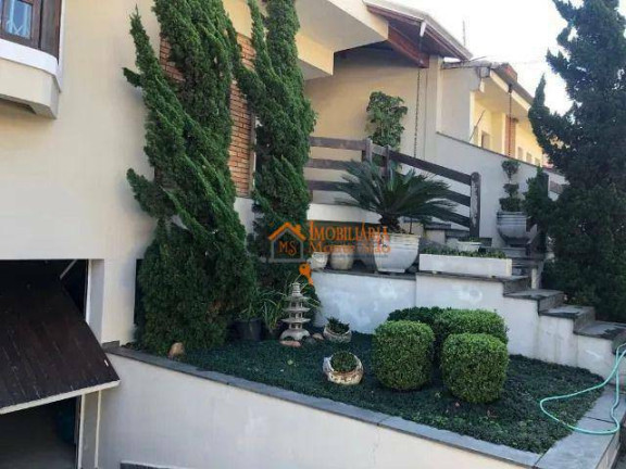 Imagem Sobrado com 4 Quartos à Venda, 430 m² em Vila Galvão - Guarulhos Imagem Sobrado com 4 Quartos à Venda, 430 m² em Vila Galvão - Guarulhos