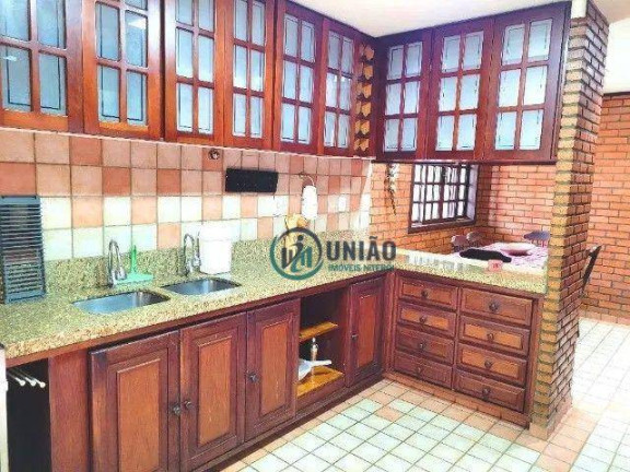 Imagem Casa com 3 Quartos à Venda, 450 m² em Camboinhas - Niterói