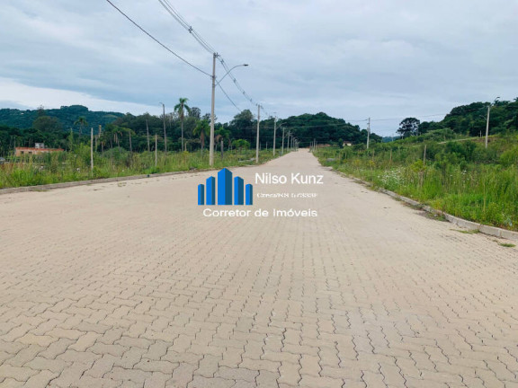 Imagem Terreno à Venda, 200 m² em Barracão - Bento Gonçalves Imagem Terreno à Venda, 200 m² em Barracão - Bento Gonçalves