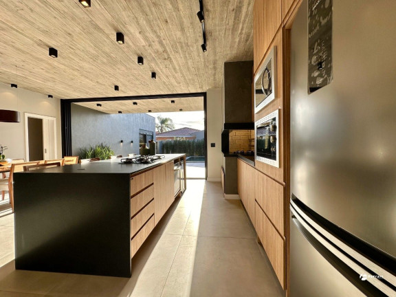 Imagem Casa com 4 Quartos à Venda, 200 m² em Centro - Xangri-la