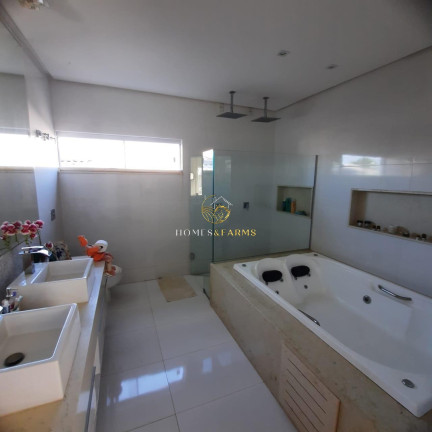 Imagem Casa com 5 Quartos para Alugar, em Jardins Valência - Goiânia Imagem Casa com 5 Quartos para Alugar, em Jardins Valência - Goiânia