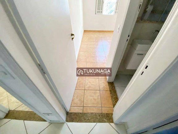 Imagem Casa com 3 Quartos para Alugar, 308 m² em Vila Galvão - Guarulhos