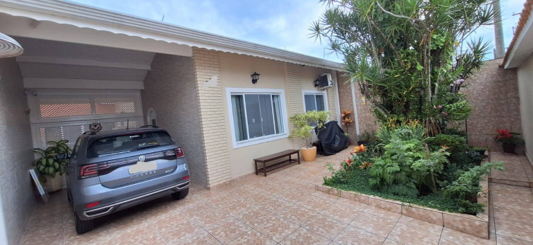 Casa com 3 Quartos à Venda, 155 m² em Centro - Peruíbe