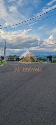 Imagem Terreno à Venda, 240 m² em São Carlos Imagem Terreno à Venda, 240 m² em São Carlos
