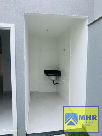 Imagem Casa com 3 Quartos à Venda, 150 m² em Colina De Laranjeiras - Serra