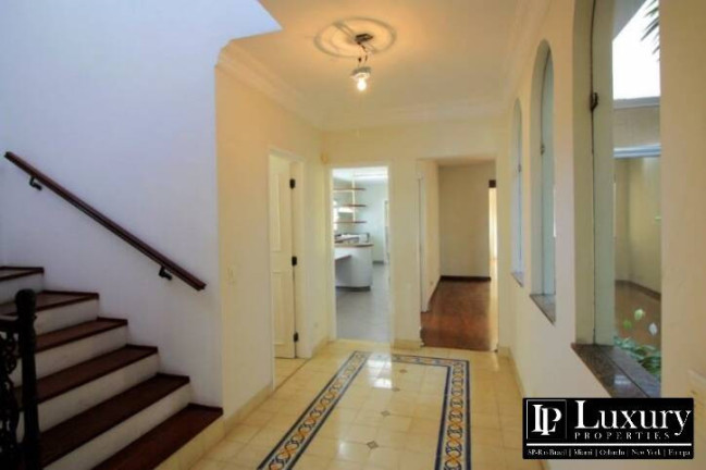 Imagem Casa com 4 Quartos à Venda, em Vila Madalena - São Paulo Imagem Casa com 4 Quartos à Venda, em Vila Madalena - São Paulo