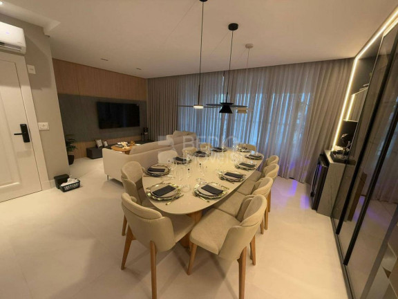 Imagem Apartamento com 4 Quartos à Venda, 132 m² em Centro - Balneário Camboriú Imagem Apartamento com 4 Quartos à Venda, 132 m² em Centro - Balneário Camboriú