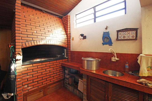 Imagem Casa com 4 Quartos à Venda, 458 m² em Partenon - Porto Alegre Imagem Casa com 4 Quartos à Venda, 458 m² em Partenon - Porto Alegre
