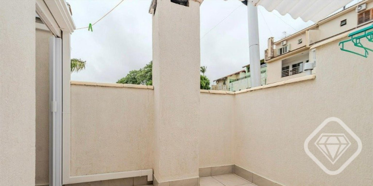 Imagem Casa de Condomínio com 3 Quartos à Venda,  em Ipanema - Porto Alegre