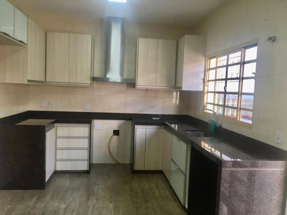 Imagem Casa com 3 Quartos à Venda,  em Bauru