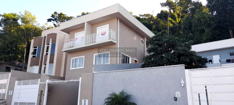 Casa com 3 Quartos à Venda, 110 m² em Jardim Maristela - Atibaia