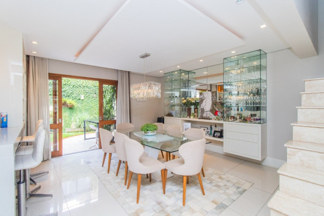 Imagem Casa com 3 Quartos à Venda, 241 m² em Agronomia - Porto Alegre