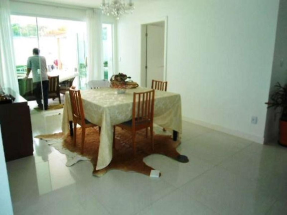 Imagem Casa com 5 Quartos à Venda,  em Alphaville - Camaçari