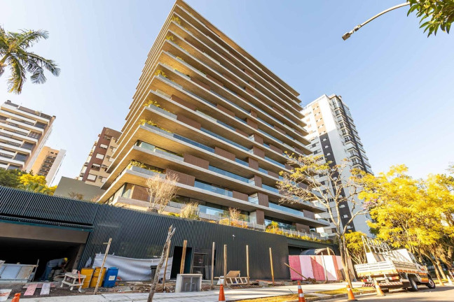 Imagem Apartamento com 3 Quartos à Venda, 317 m² em Petrópolis - Porto Alegre