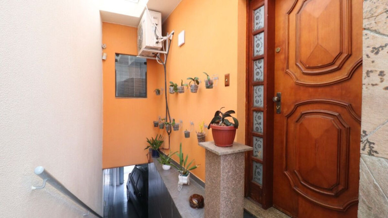 Imagem Casa com 3 Quartos à Venda, 150 m² em Parque Jabaquara - São Paulo Imagem Casa com 3 Quartos à Venda, 150 m² em Parque Jabaquara - São Paulo
