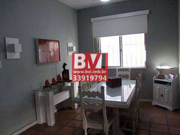 Imagem Casa com 5 Quartos à Venda, 150 m² em Vila Kosmos - Rio De Janeiro Imagem Casa com 5 Quartos à Venda, 150 m² em Vila Kosmos - Rio De Janeiro