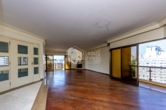 Apartamento com 4 Quartos à Venda, 270 m² em Santa Cecília - São Paulo