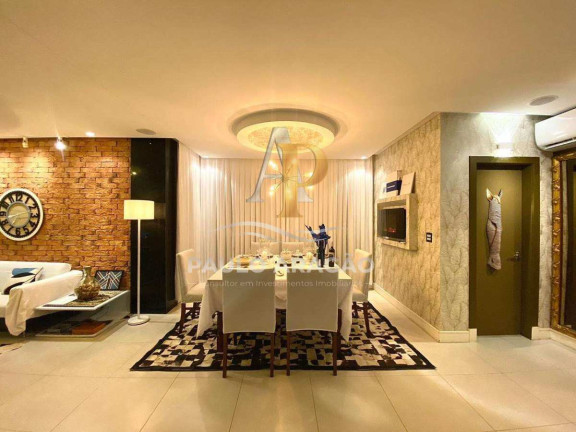 Imagem Apartamento com 3 Quartos à Venda, 158 m² em Centro - Balneário Camboriú