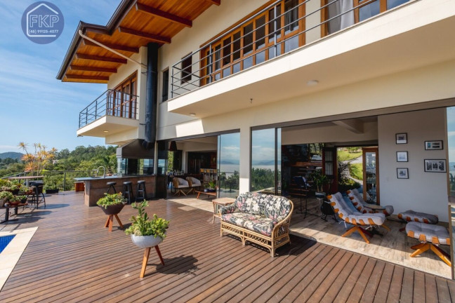 Imagem Casa com 3 Quartos à Venda, 450 m² em João Paulo - Florianópolis