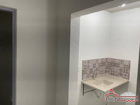 Imagem Casa com 1 Quarto para Alugar, 11 m² em Centro - Jacareí