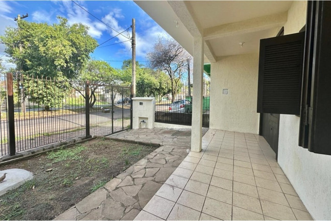 Imagem Casa com 3 Quartos à Venda, 173 m² em Sarandi - Porto Alegre