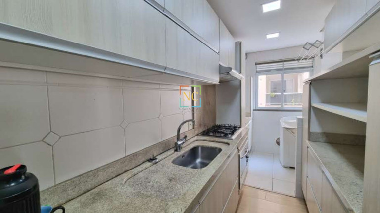 Imagem Apartamento com 2 Quartos à Venda, 70 m² em Barreiros - São José