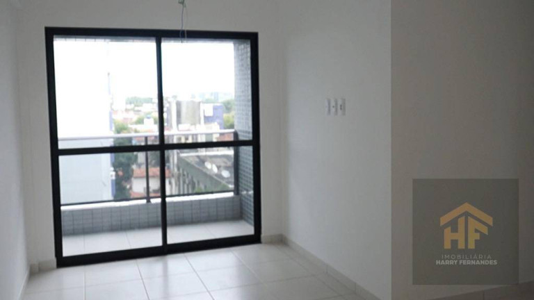 Imagem Apartamento com 3 Quartos à Venda, 67 m² em Espinheiro - Recife