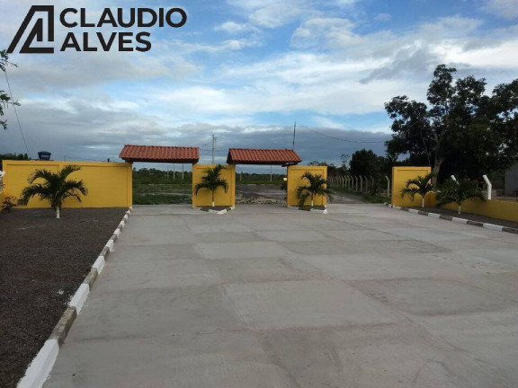 Terreno à Venda, 300 m² em Tiquaruçu - Feira De Santana