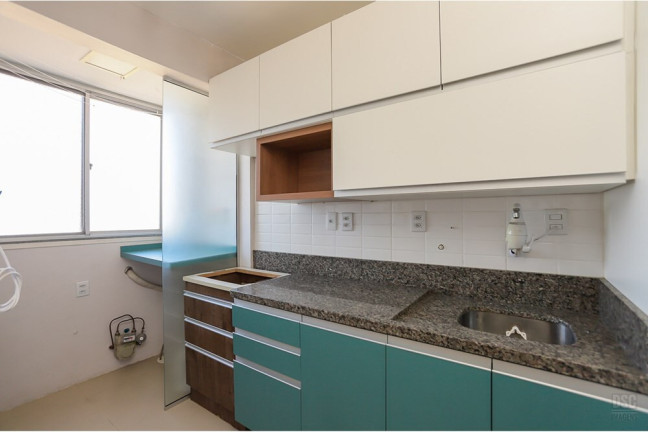 Imagem Imóvel com 2 Quartos à Venda, 63 m² em Cristal - Porto Alegre